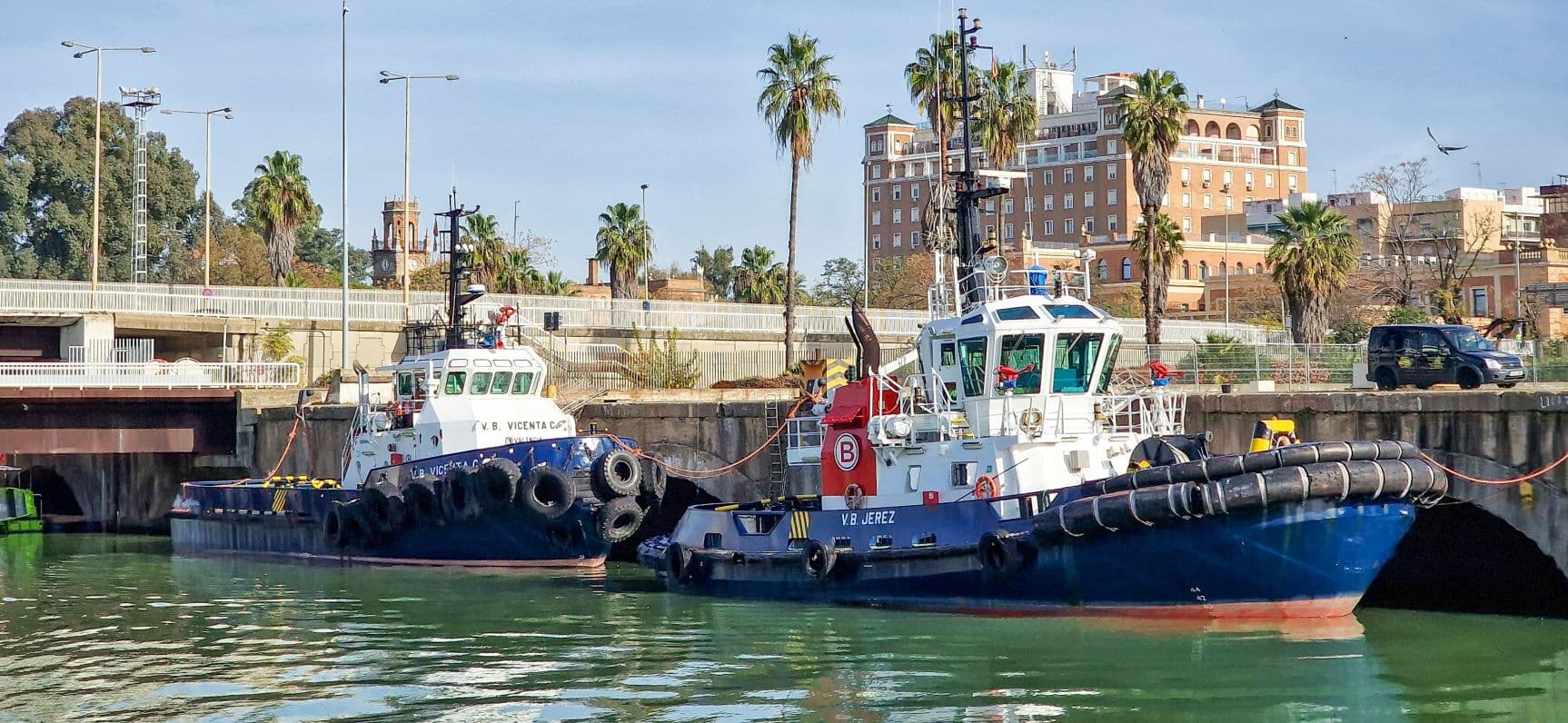 Jobs in different types of tugboats